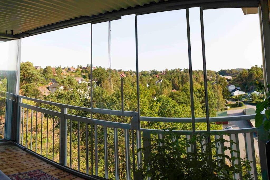 Apartamento 5 Minutes To Downtown Arendal-Free Parking Exterior foto
