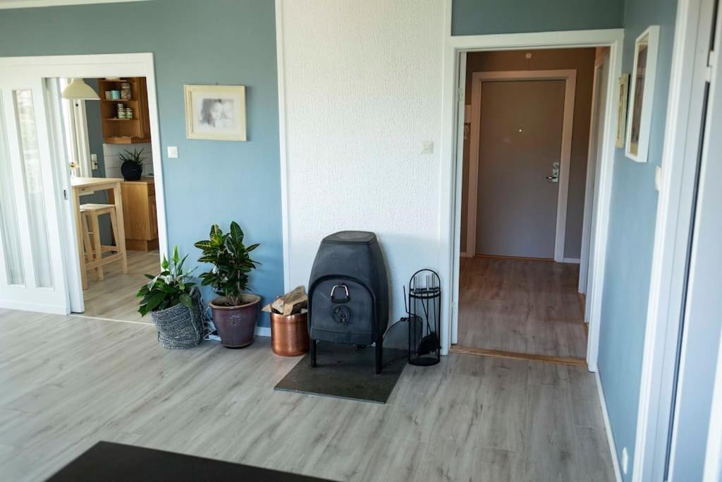 Apartamento 5 Minutes To Downtown Arendal-Free Parking Exterior foto