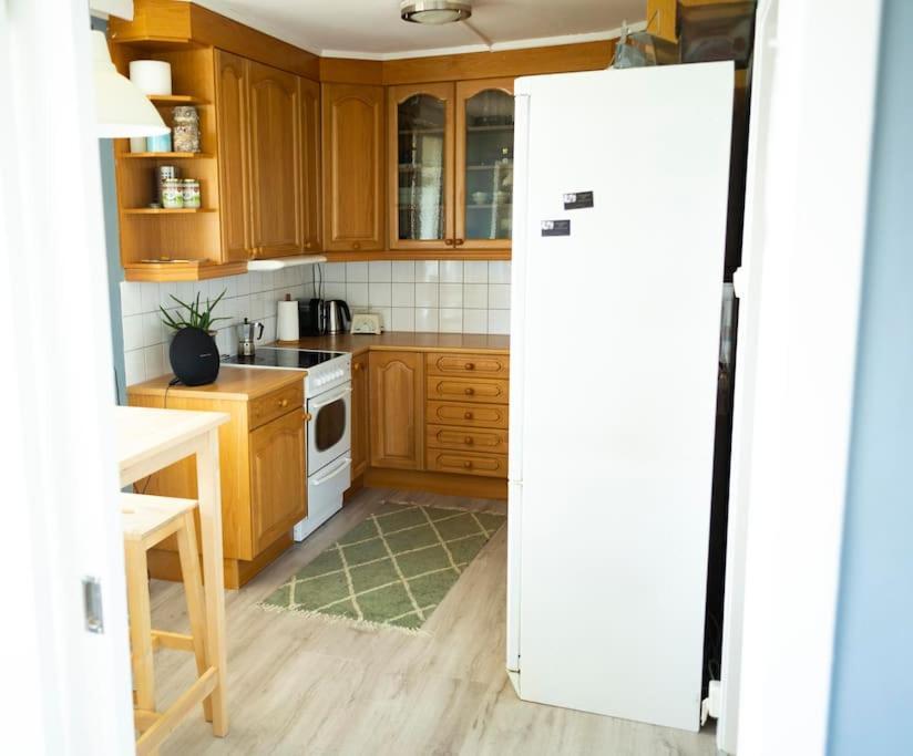 Apartamento 5 Minutes To Downtown Arendal-Free Parking Exterior foto